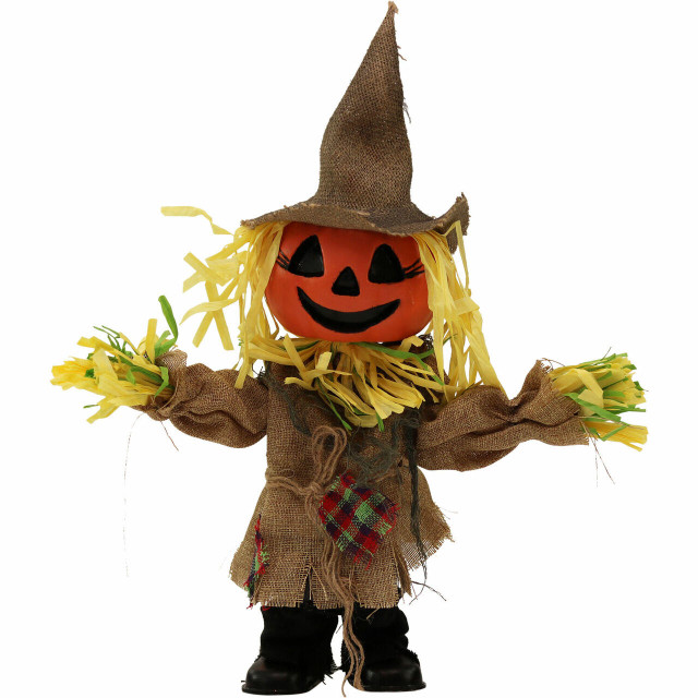 Pumpkin scarecrow